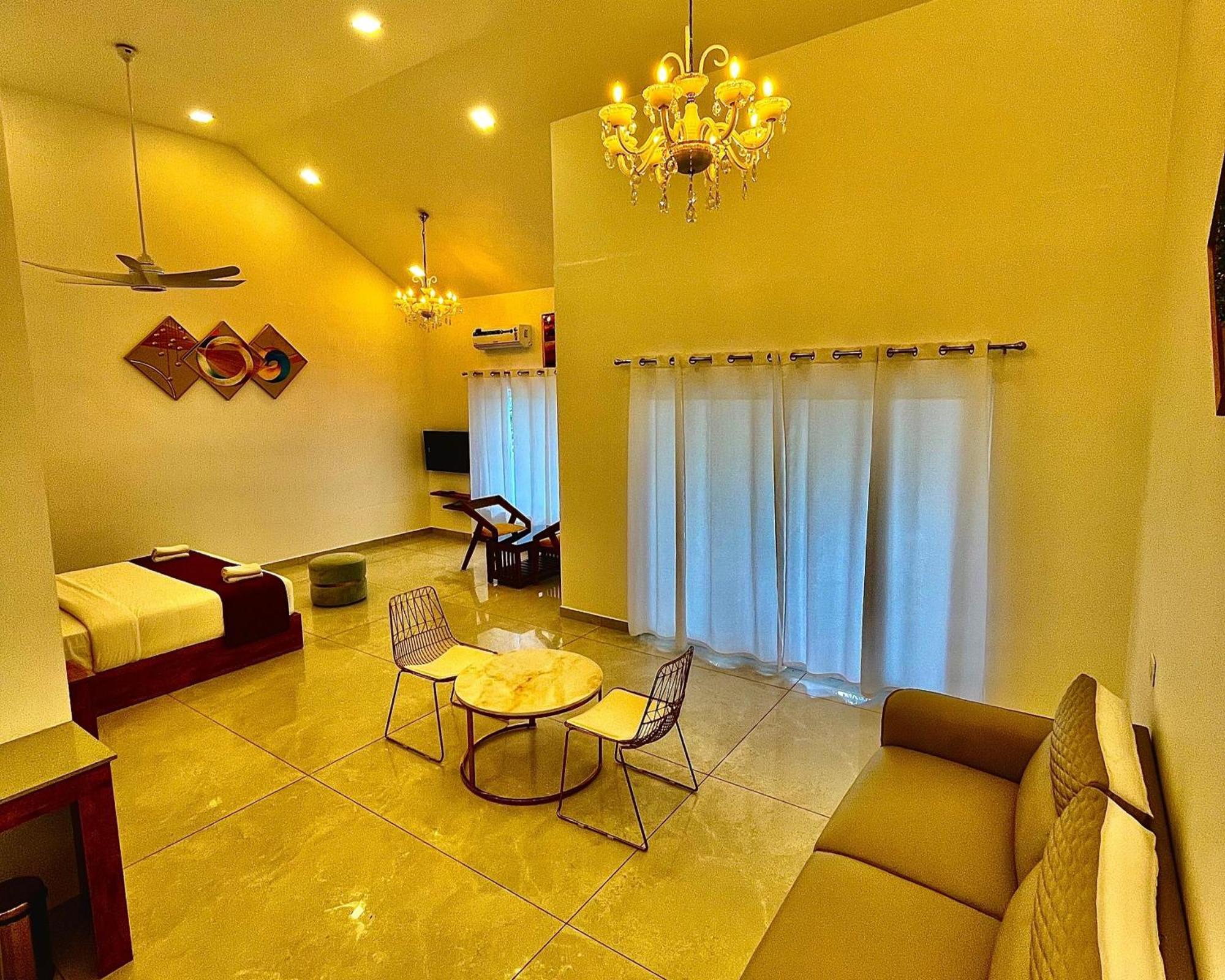 Anachal Aura Springs Resort מראה חיצוני תמונה