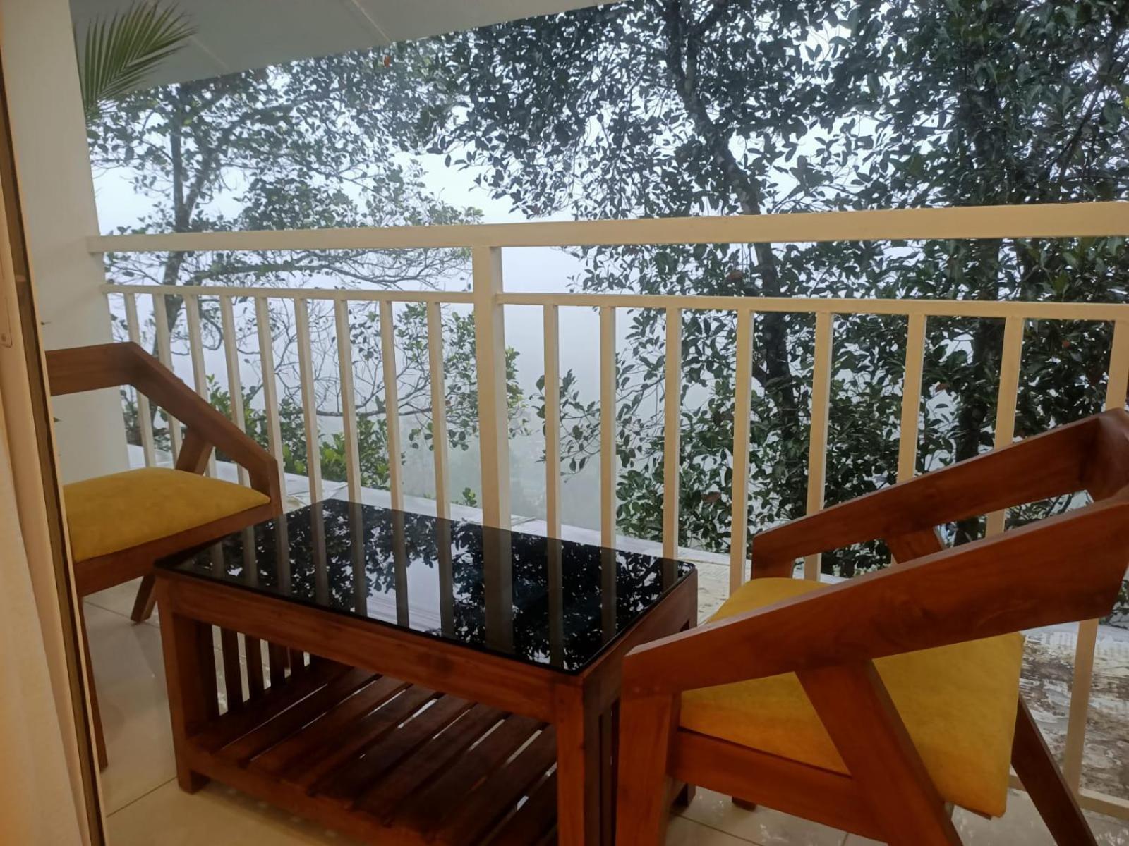 Anachal Aura Springs Resort מראה חיצוני תמונה